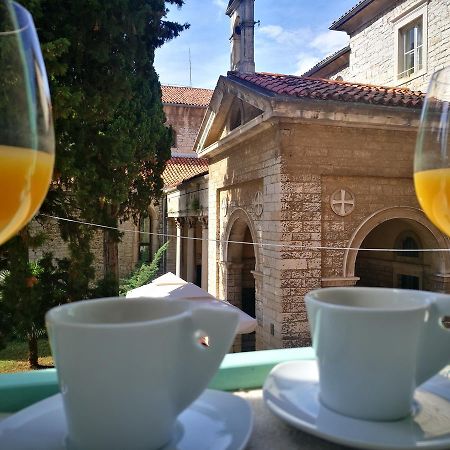 Candler'S Old Town Apartments بولا المظهر الخارجي الصورة