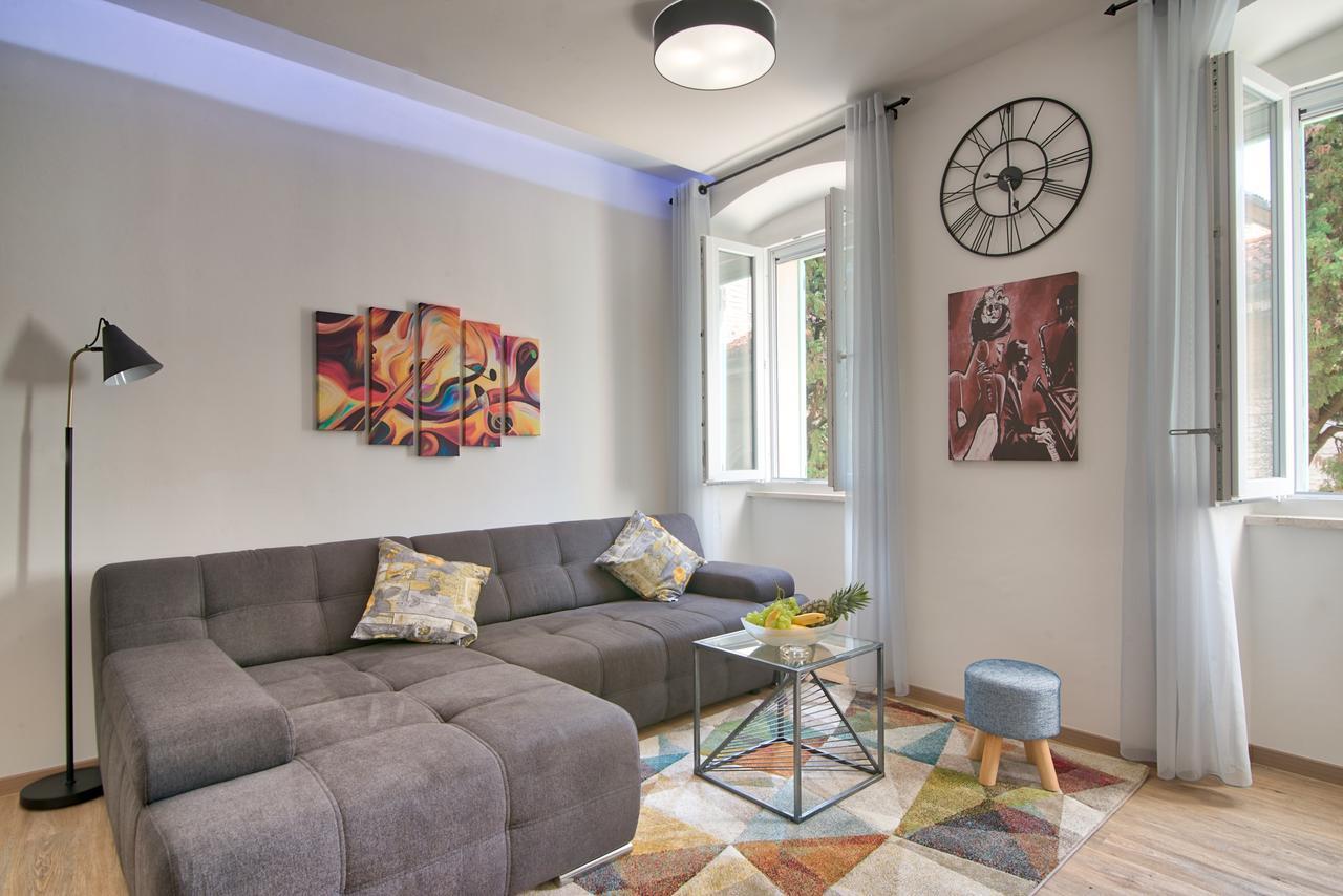 Candler'S Old Town Apartments بولا المظهر الخارجي الصورة